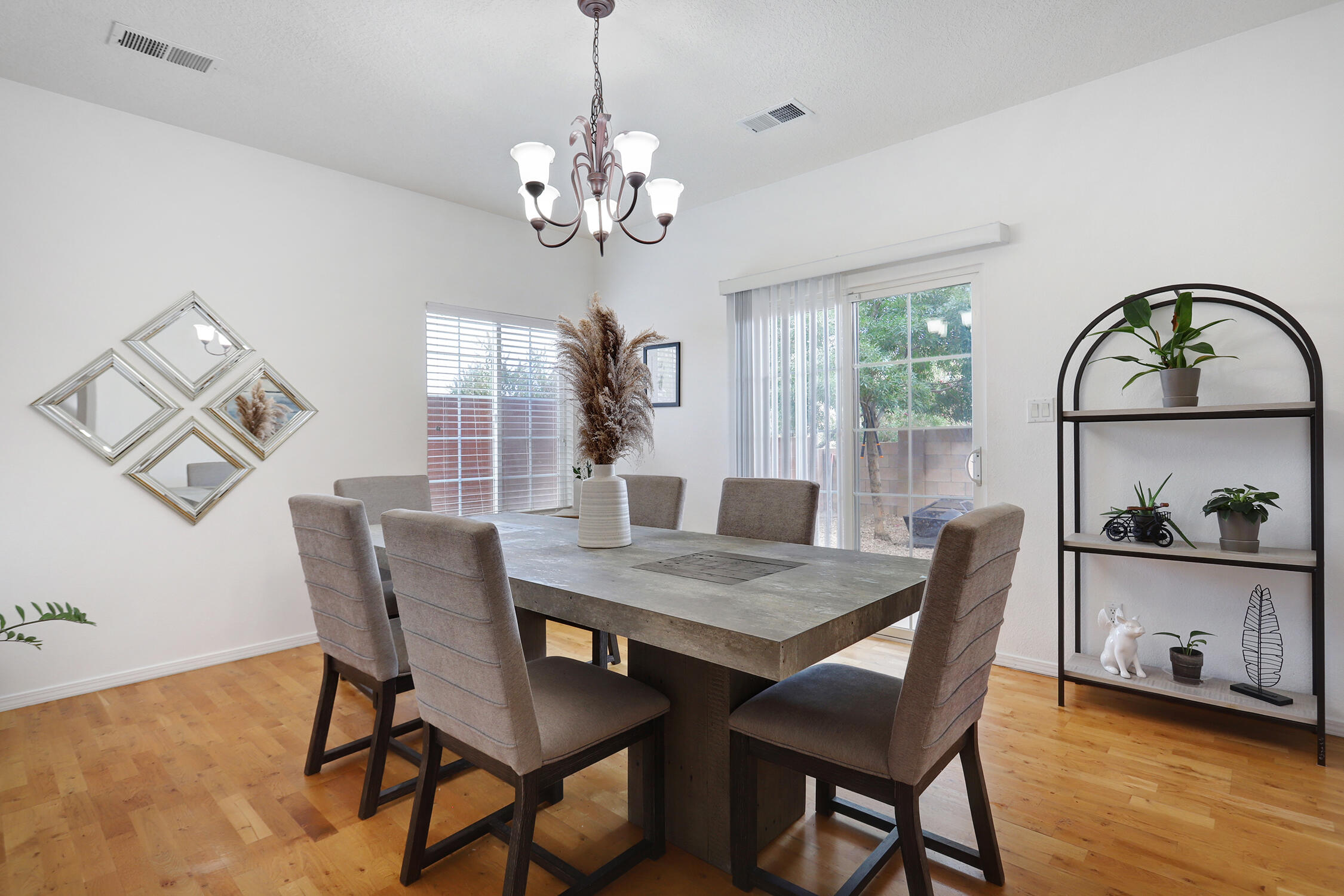 9200 Colima Avenue NW