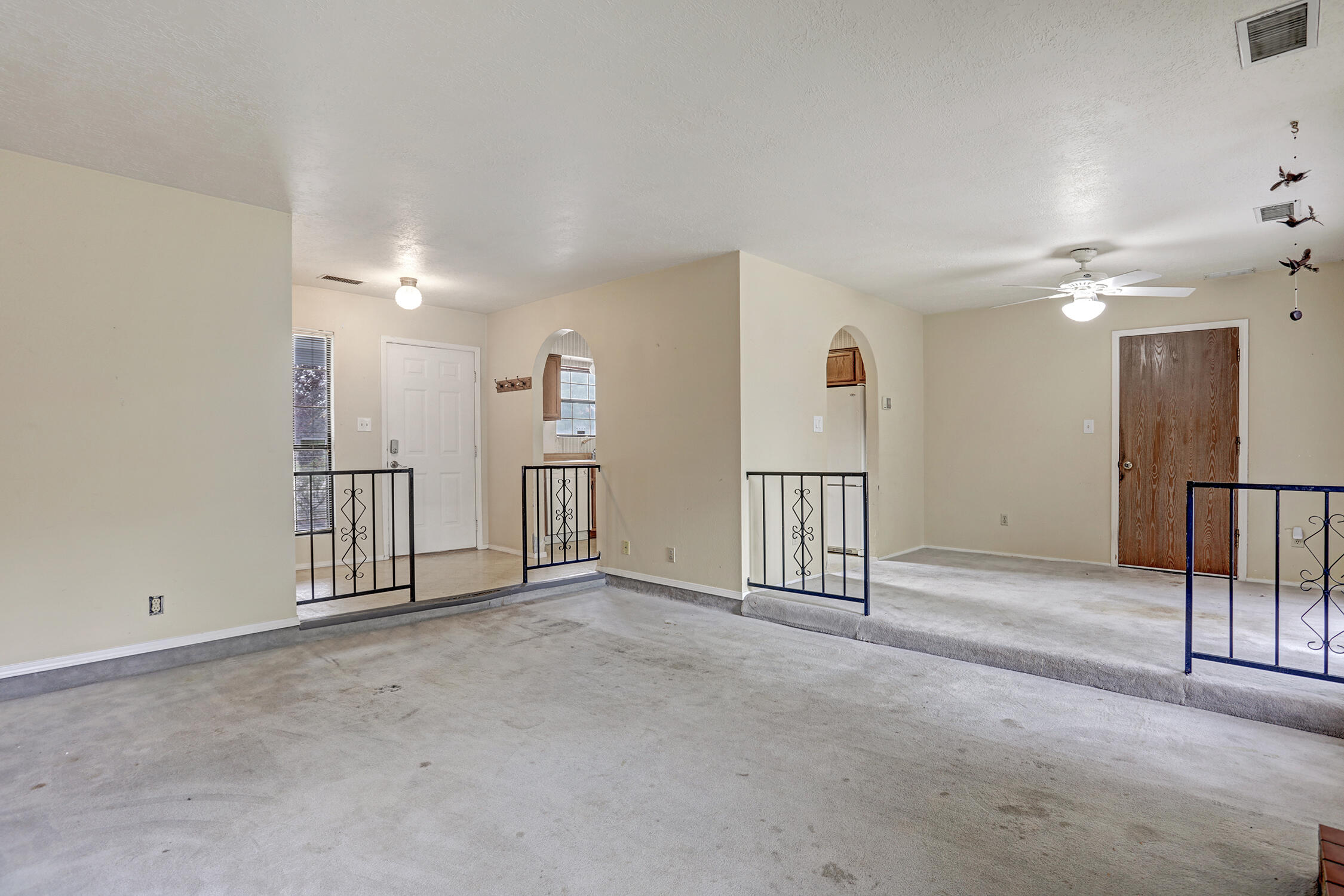 2720 Pinewood Drive SE