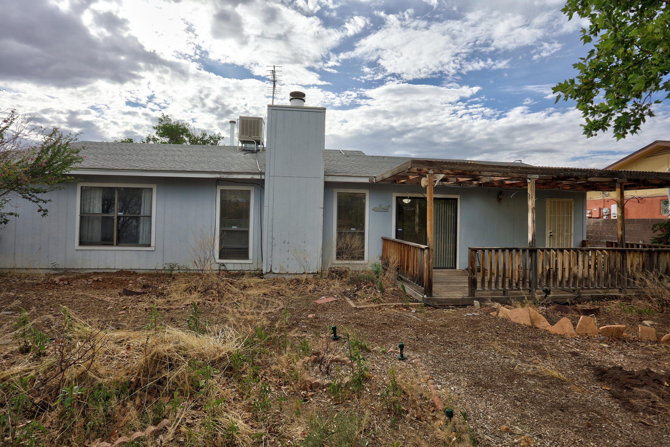 2720 Pinewood Drive SE