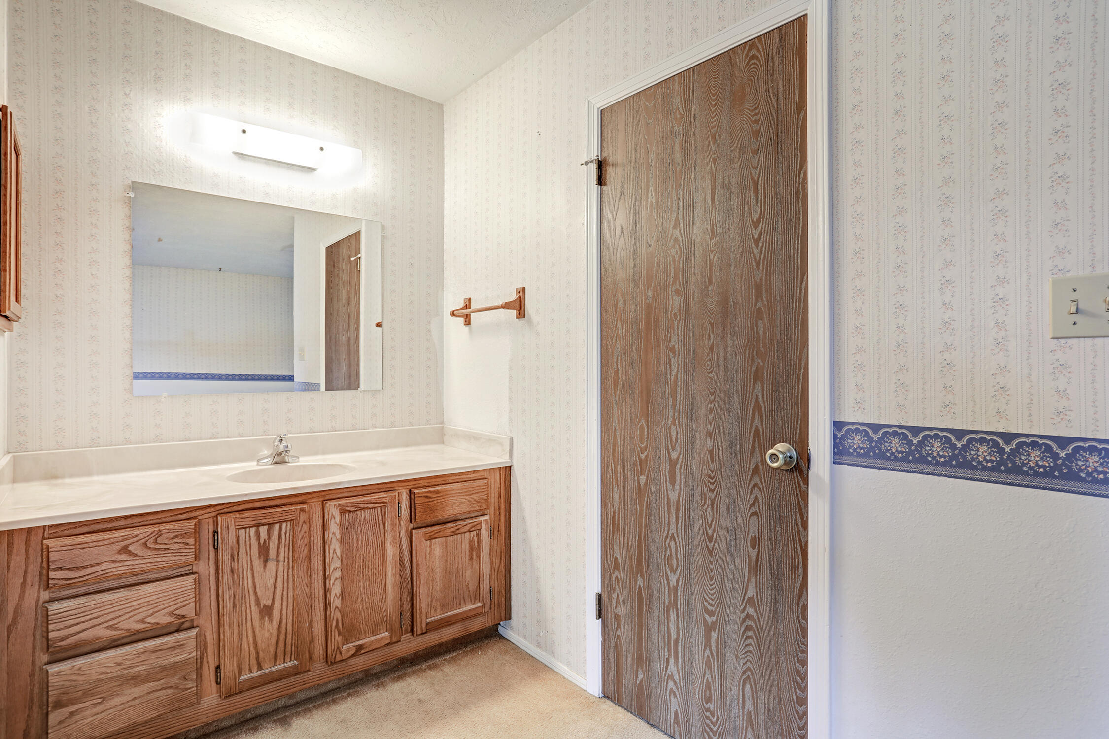 2720 Pinewood Drive SE