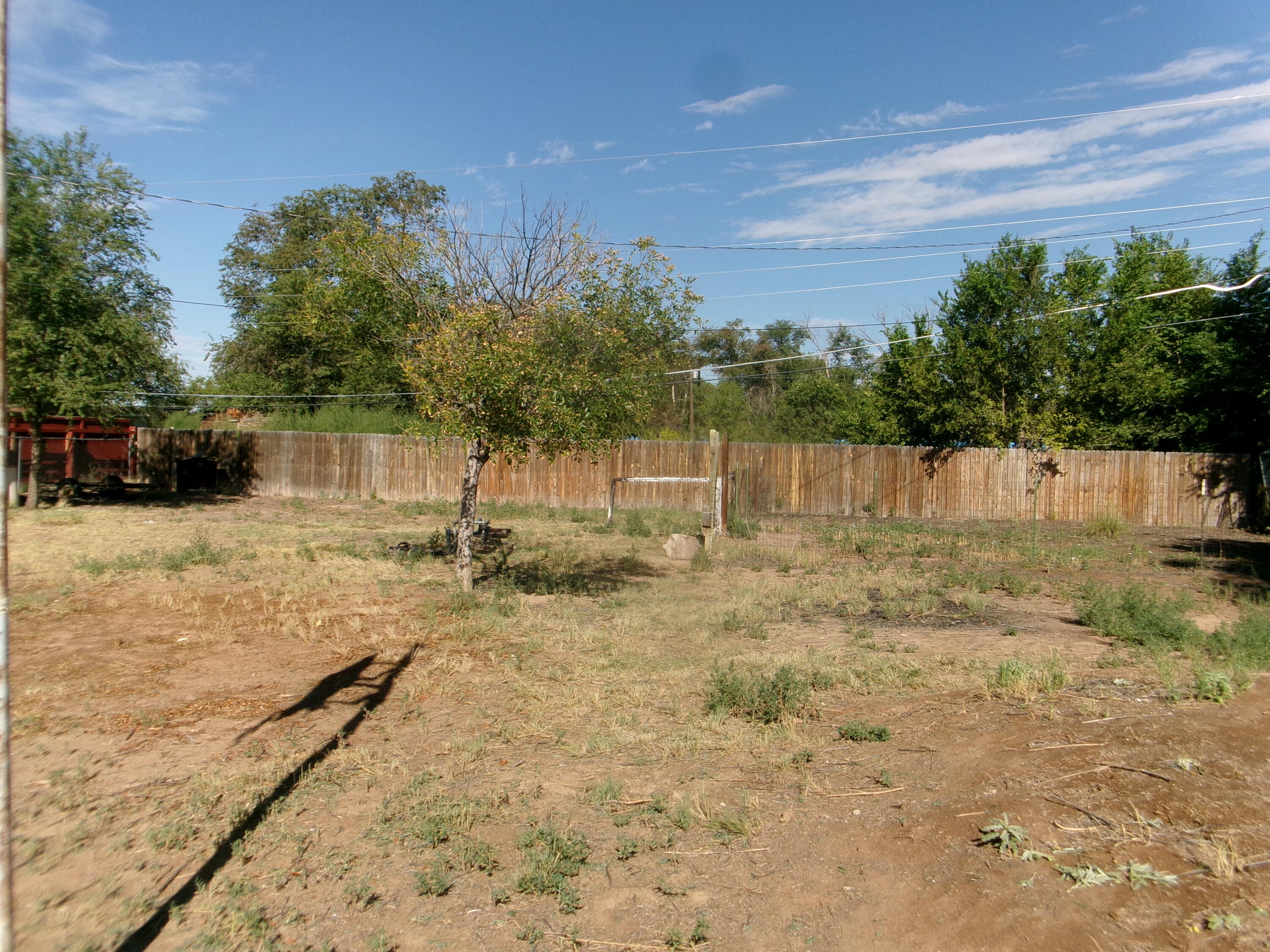 4851 Cerritos Avenue