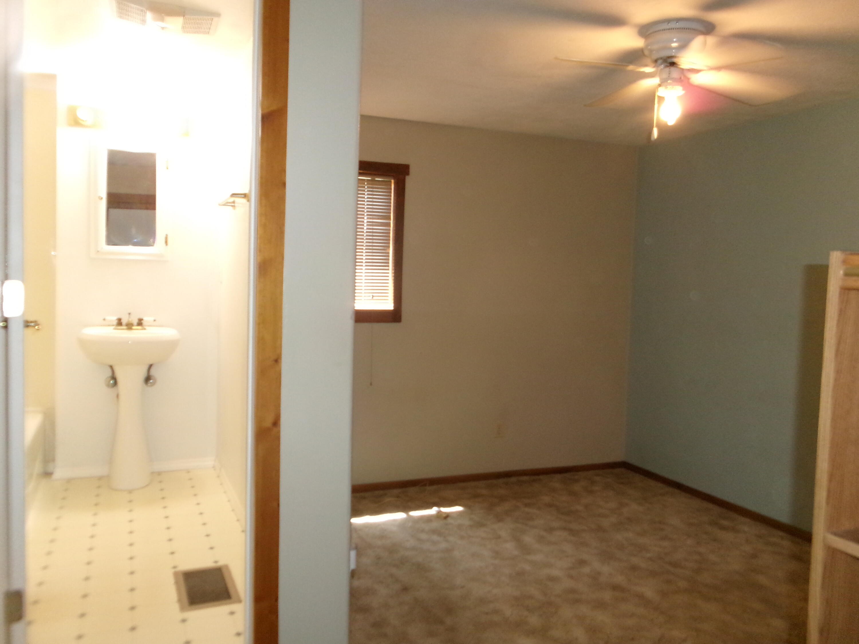4851 Cerritos Avenue