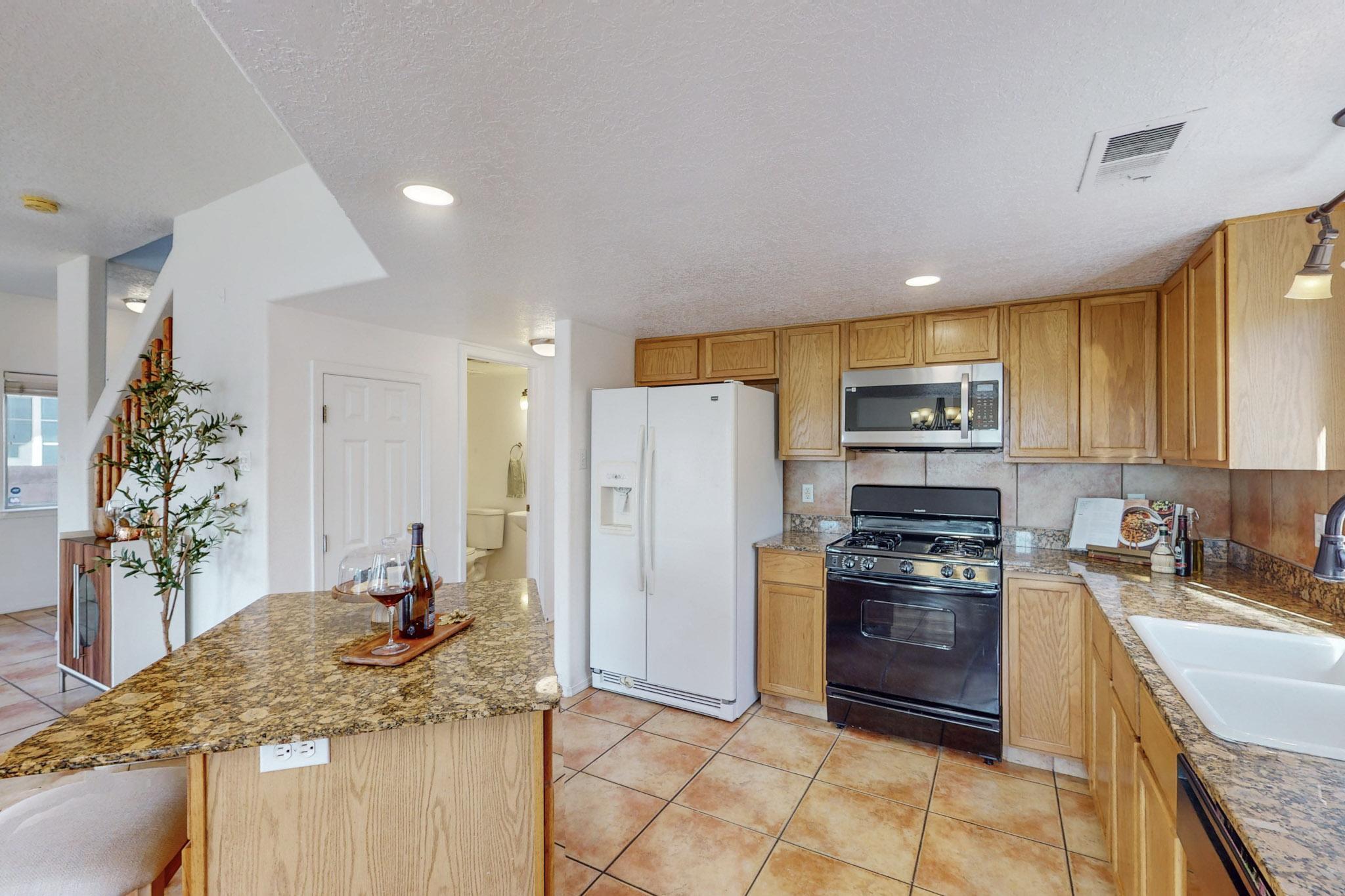 9015 Eagle Vista Drive NE