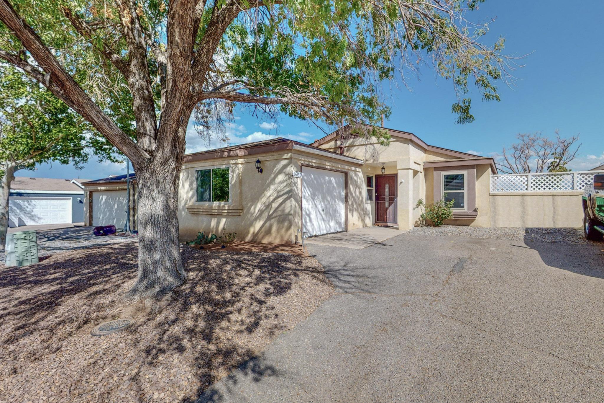 1660 PLUM Road NE