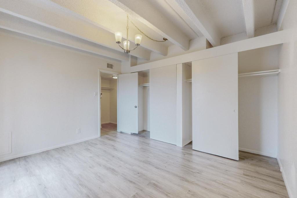 1100 Alvarado Drive SE 310
