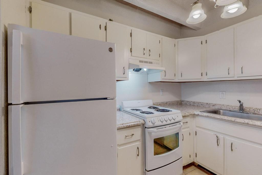 1100 Alvarado Drive SE 310