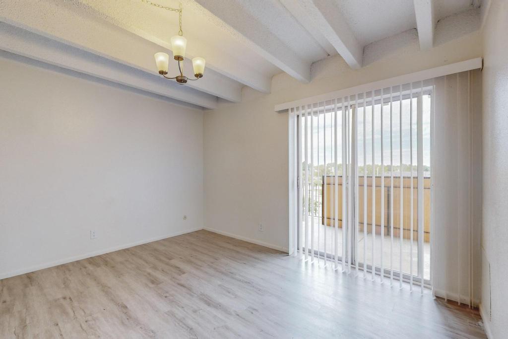 1100 Alvarado Drive SE 310
