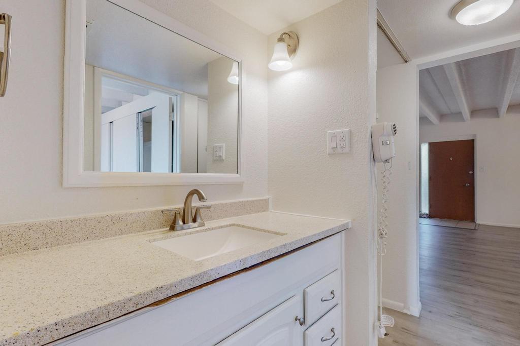 1100 Alvarado Drive SE 310