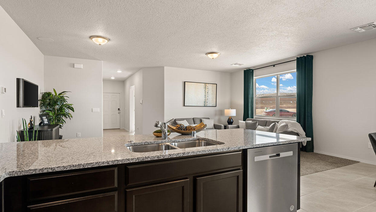 1484 Vista Grande Loop NE