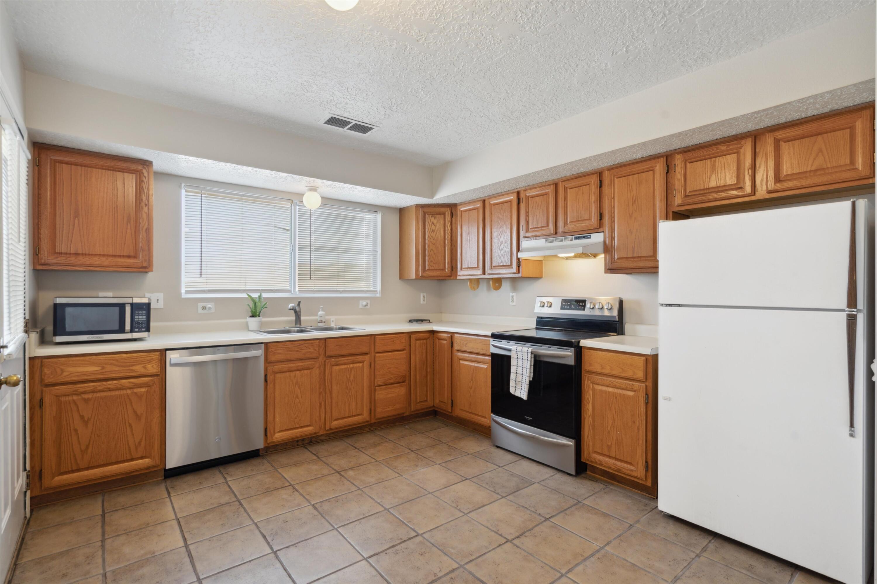 301 Prestige Way NE