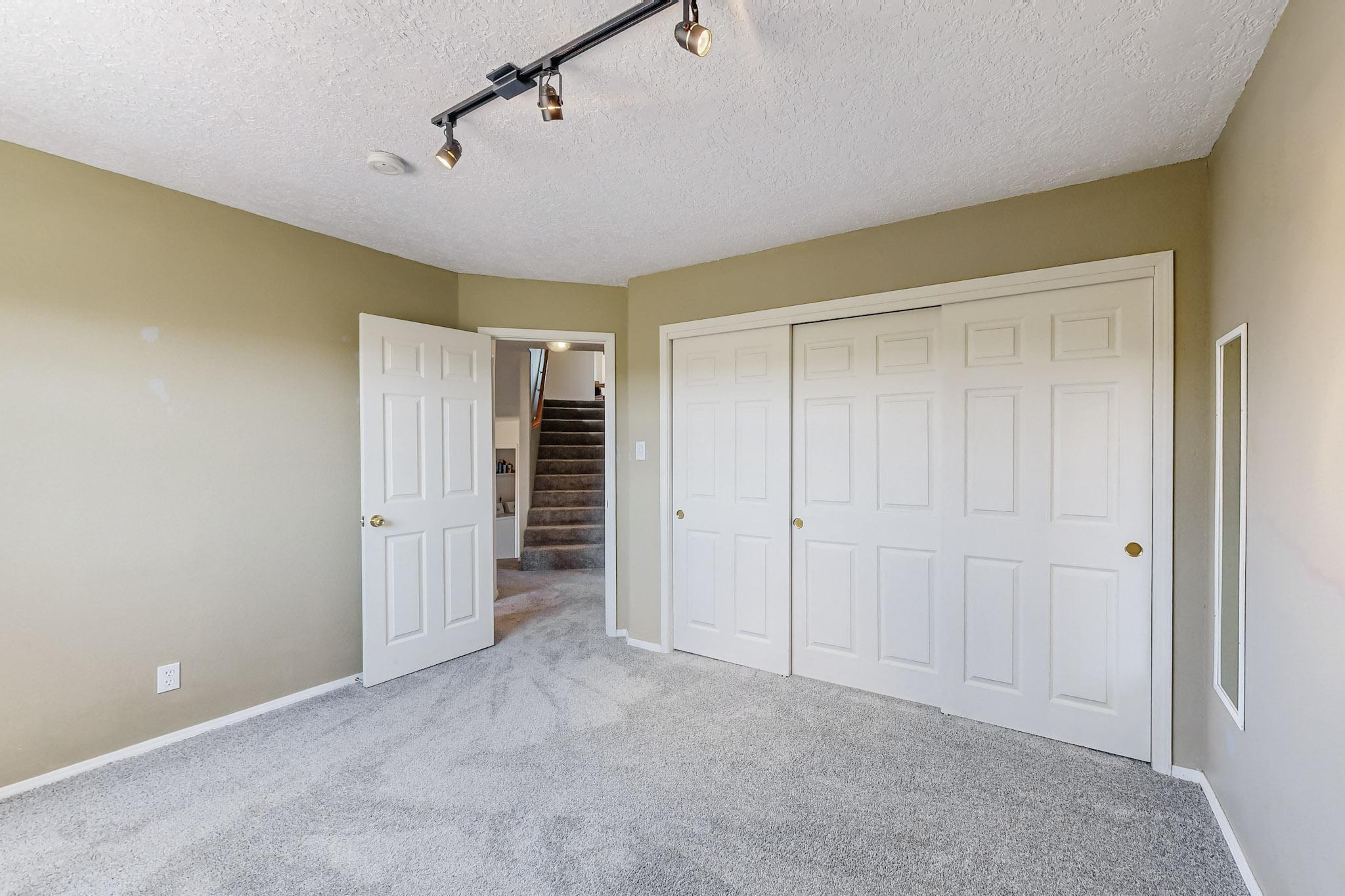 2 RICHLAND Court