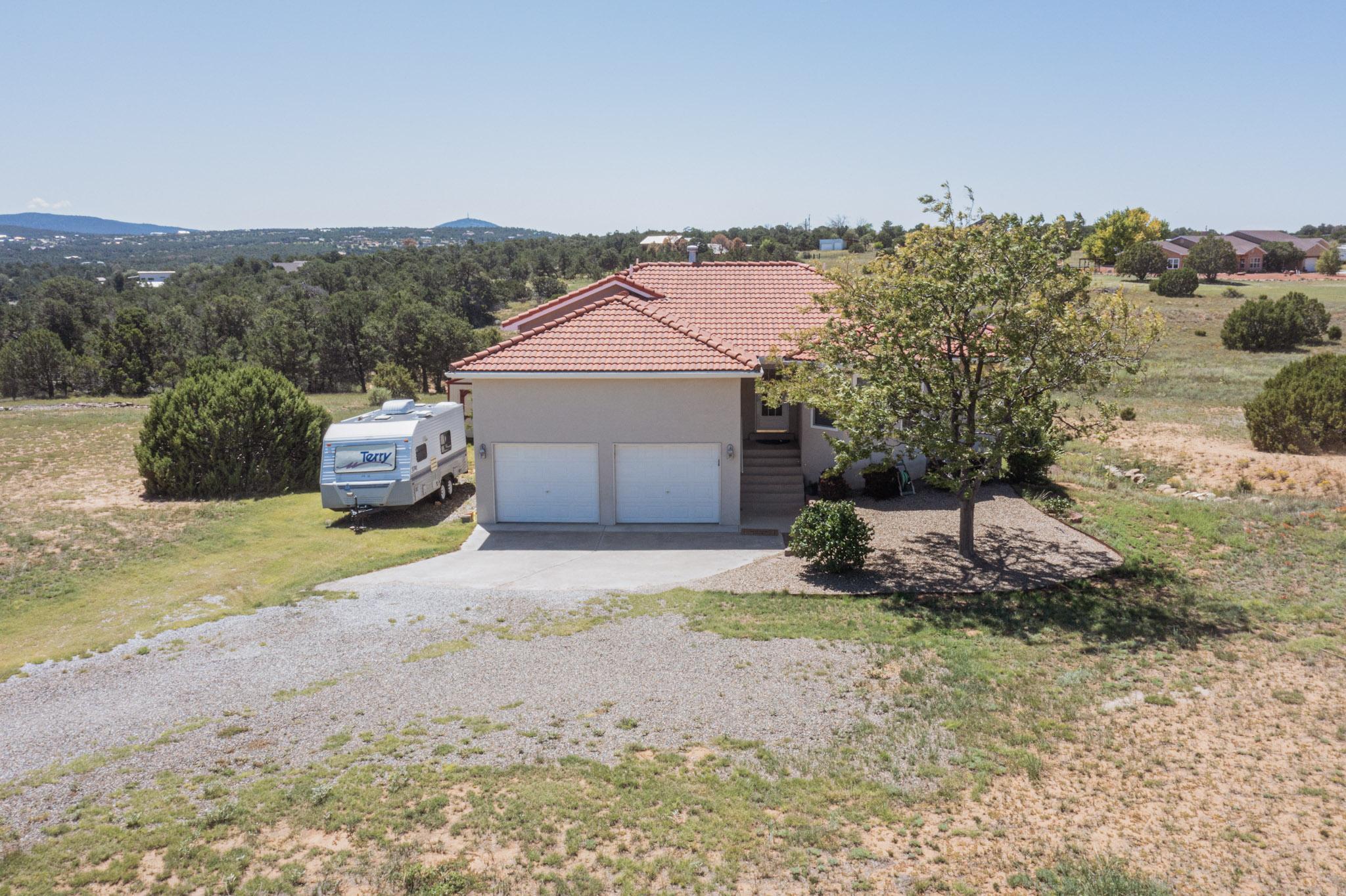 2 RICHLAND Court