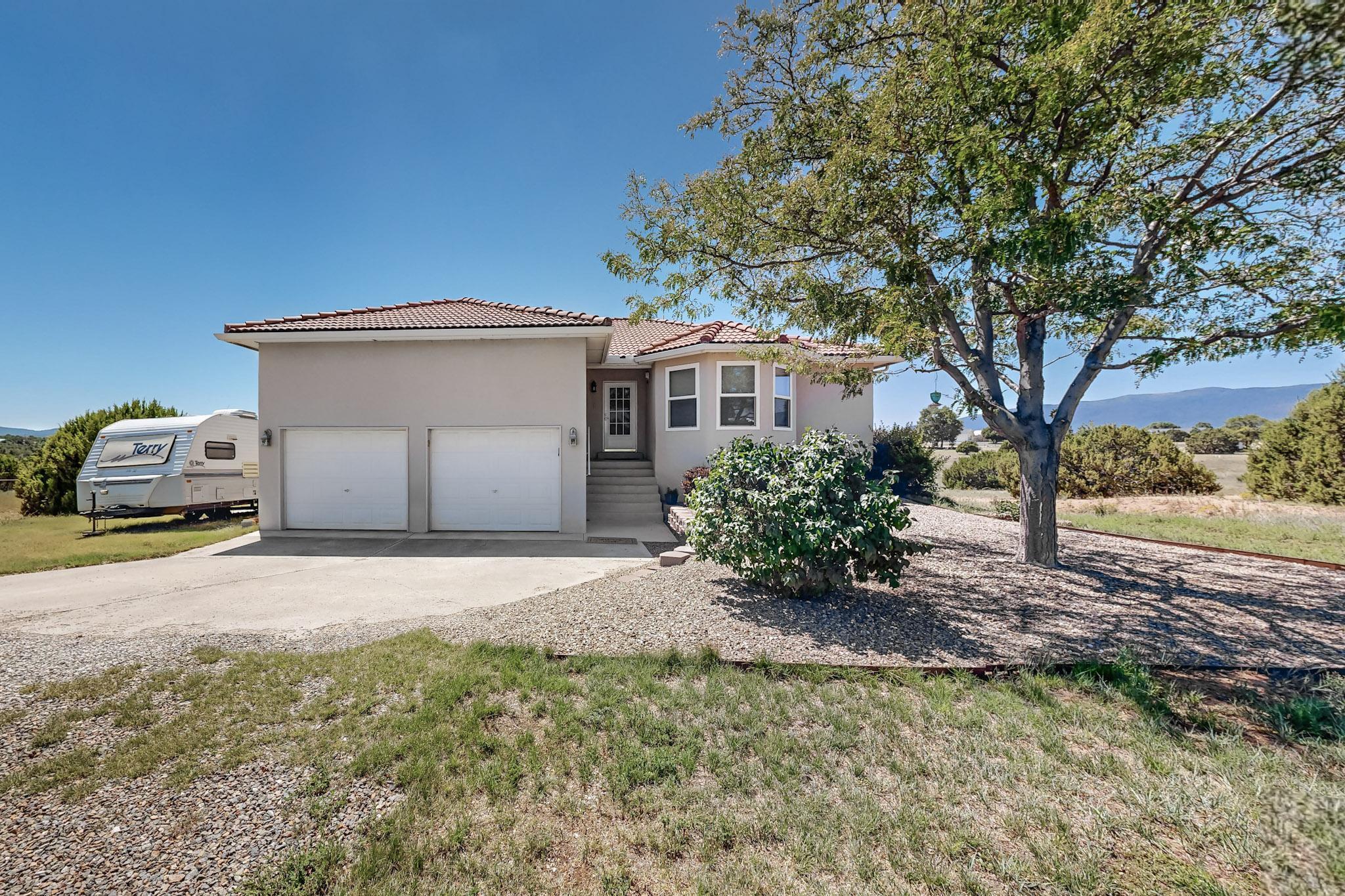 2 RICHLAND Court