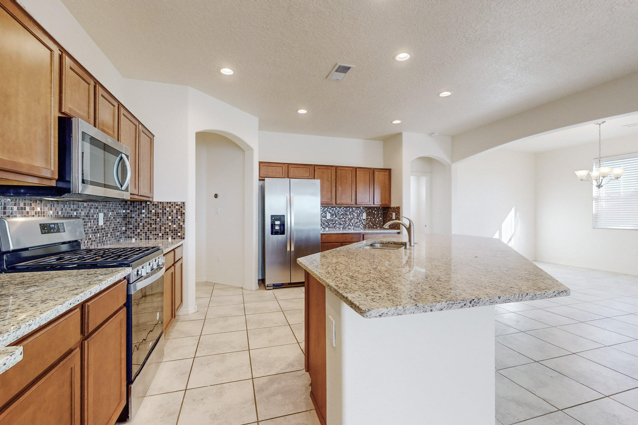7033 Cleary Loop NE