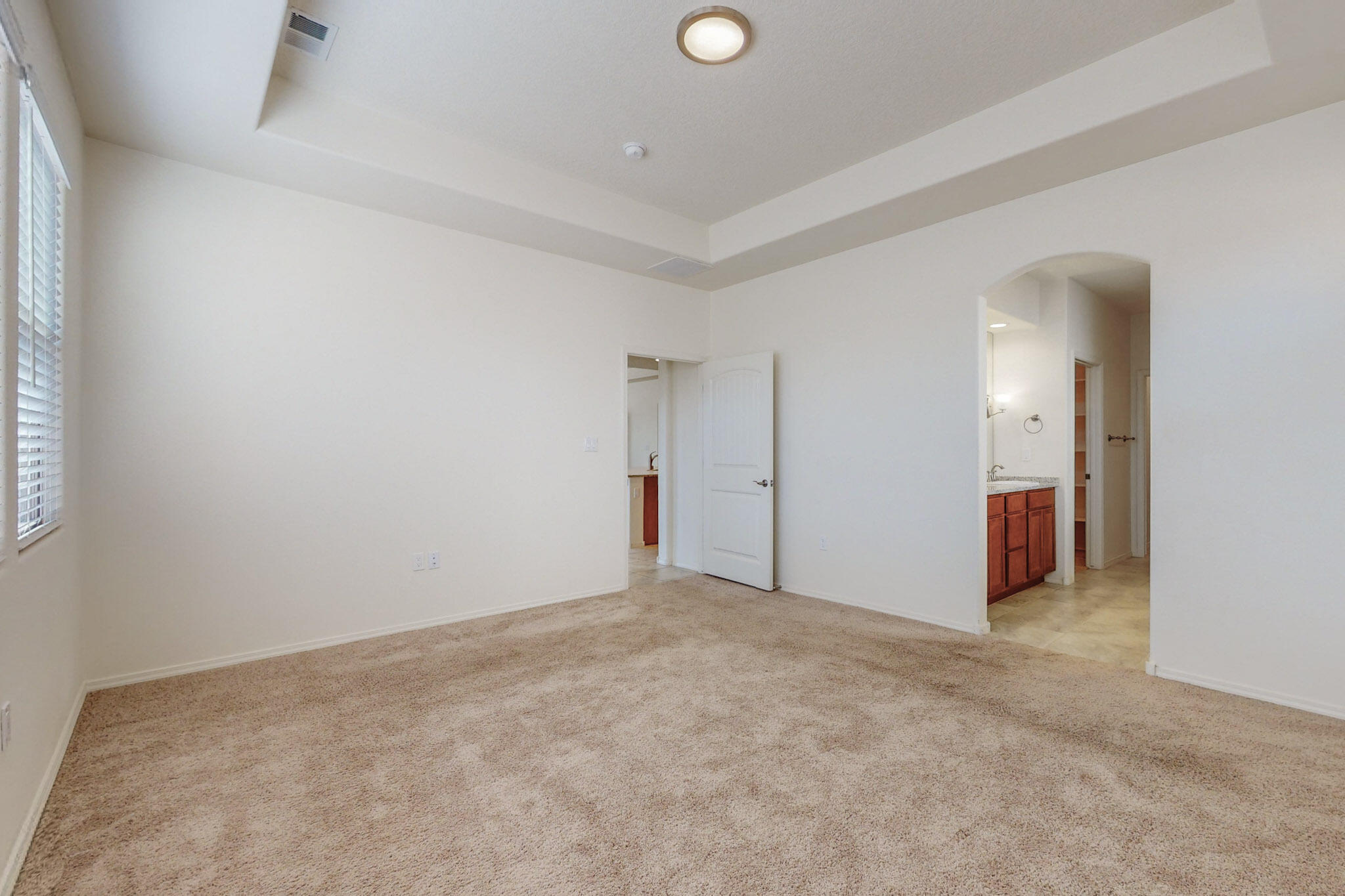 7033 Cleary Loop NE