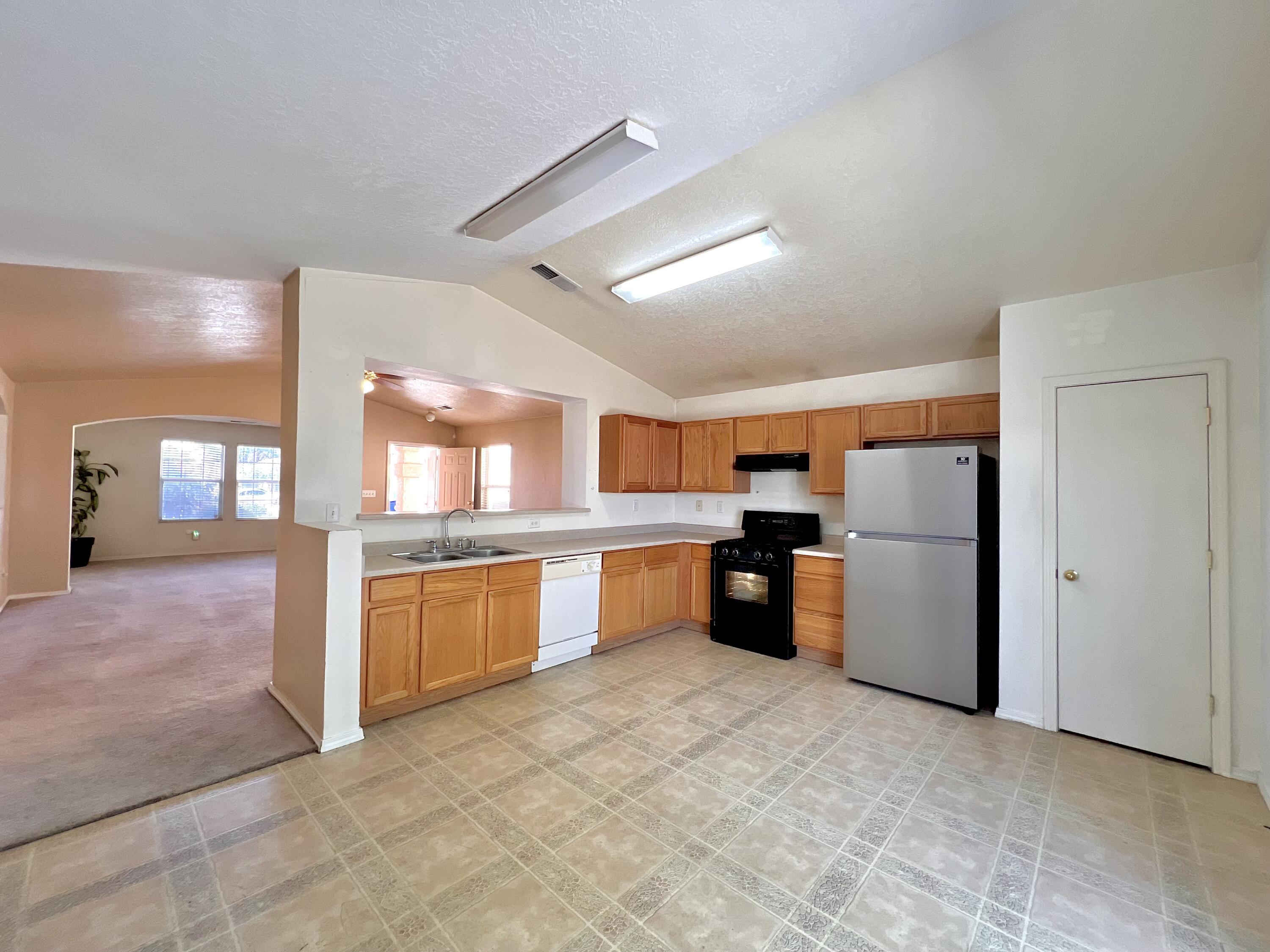 7905 Scottish Broom Road SW