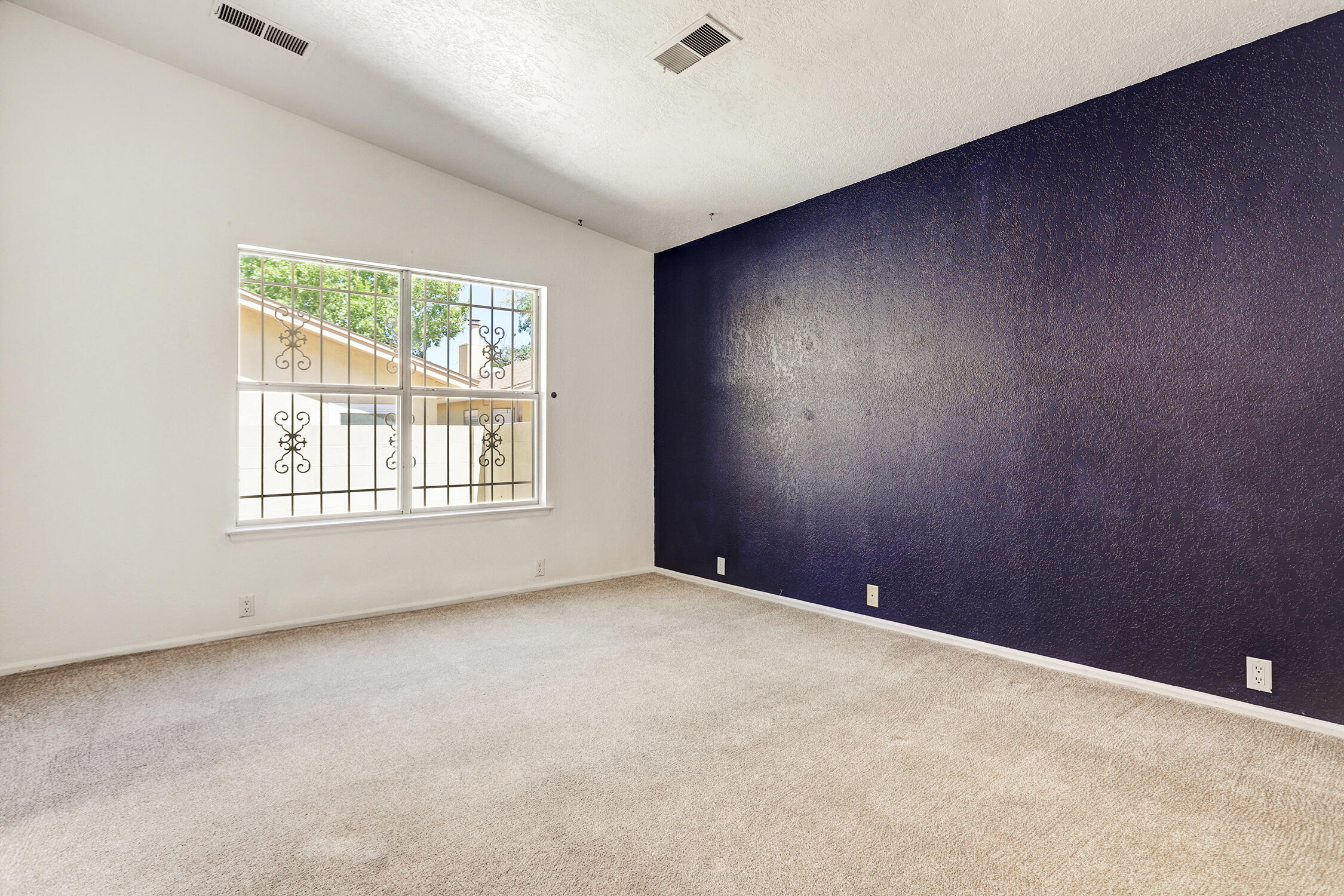 10801 Griffith Park Drive NE