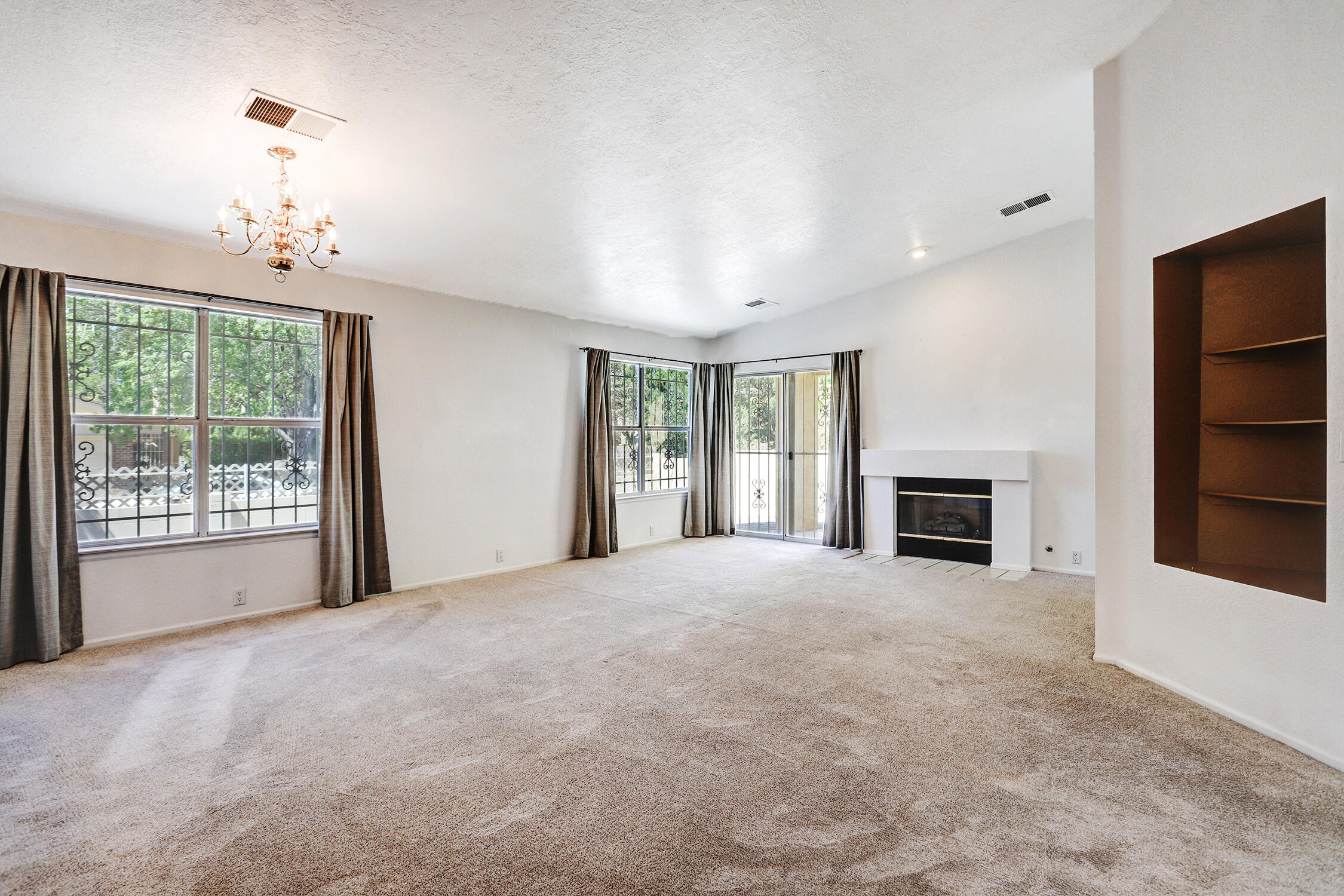 10801 Griffith Park Drive NE