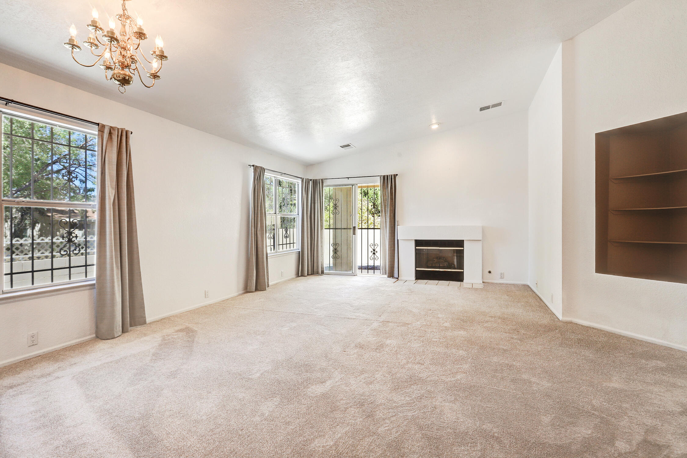 10801 Griffith Park Drive NE