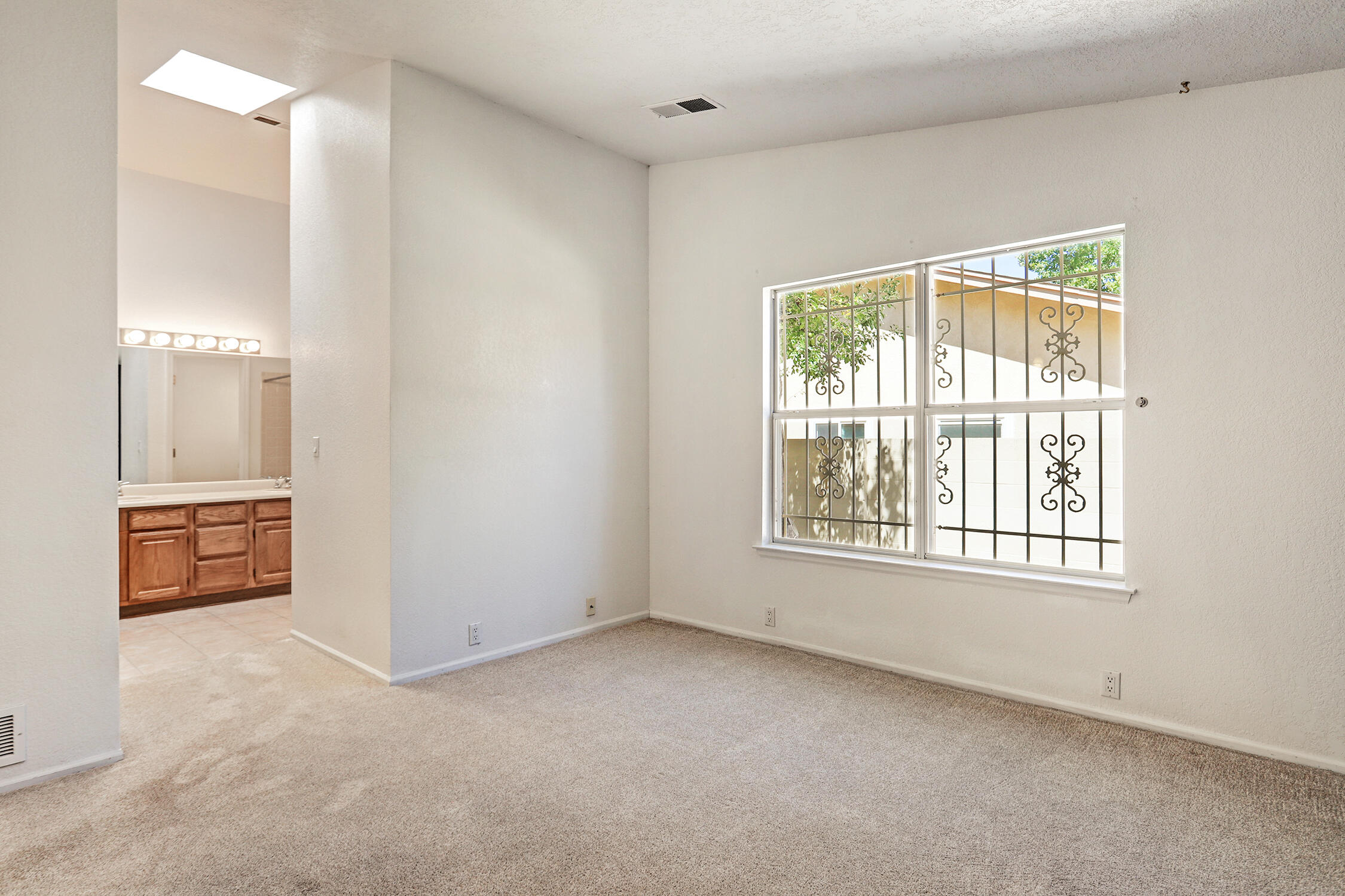 10801 Griffith Park Drive NE