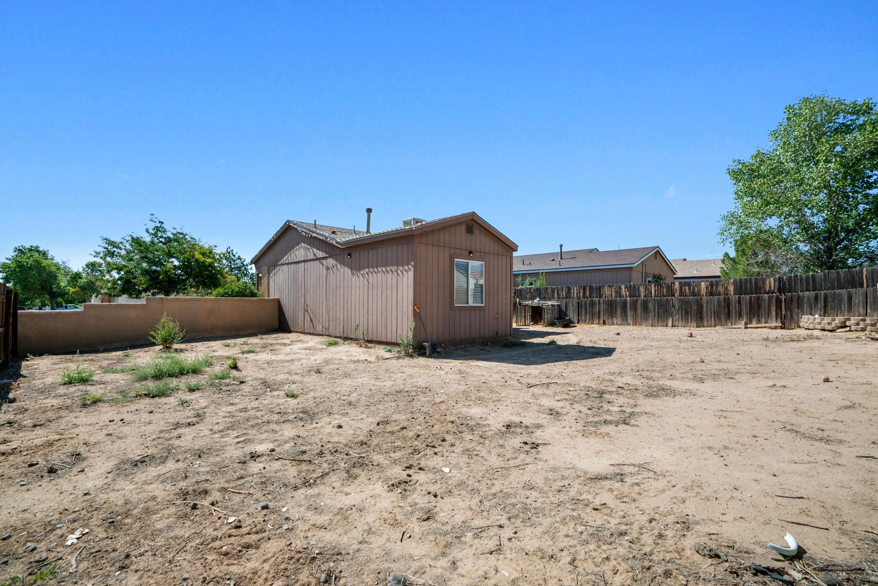 1099 SAND DUNE Road NE