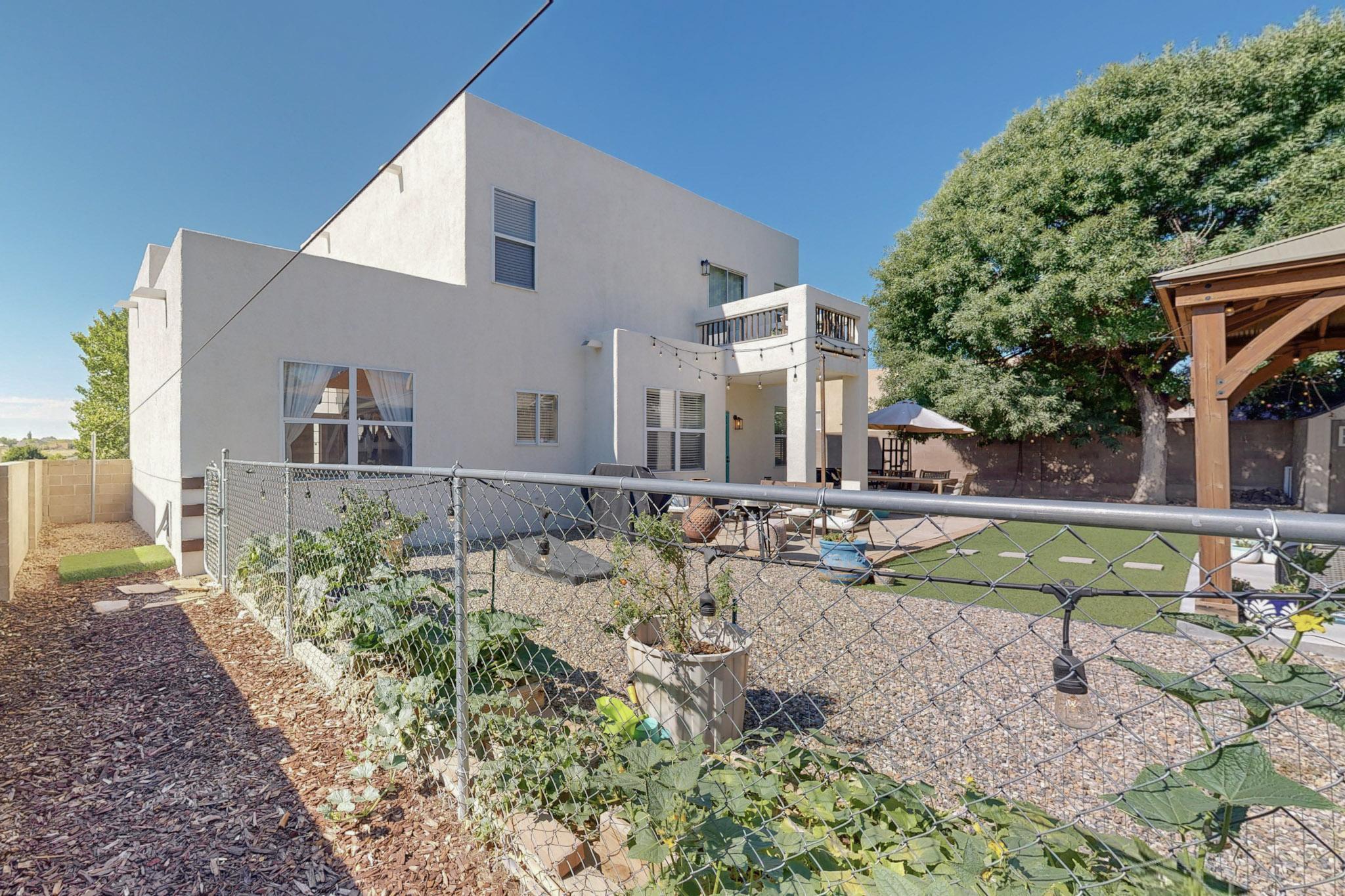 4315 Rancho Redondo NW