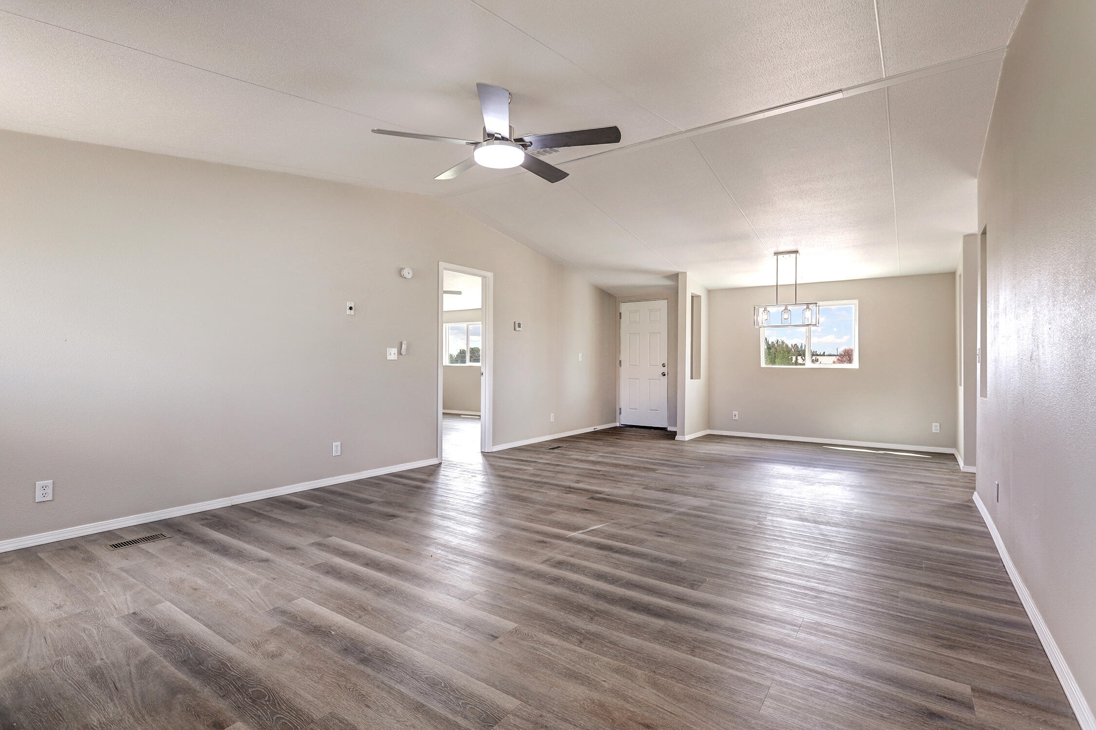 7 Skyline Court