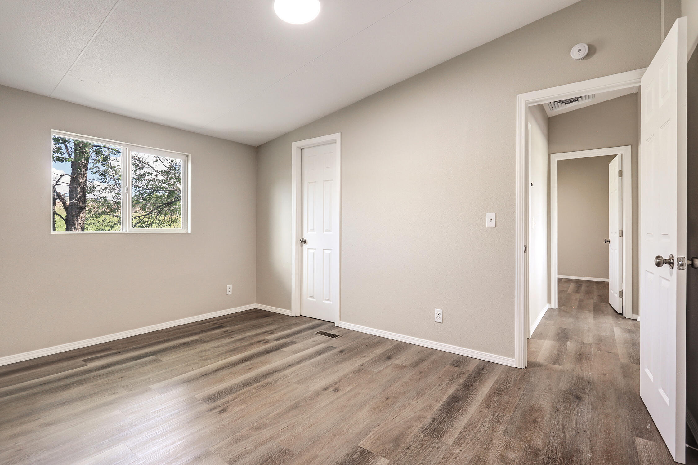 7 Skyline Court