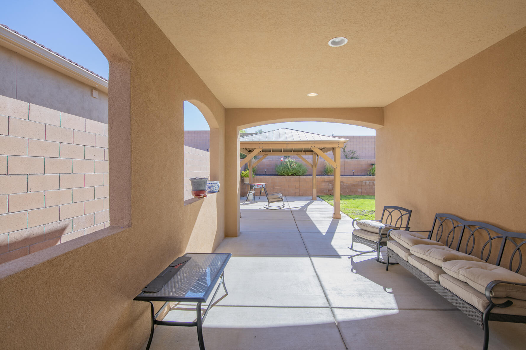 1724 Roble Drive