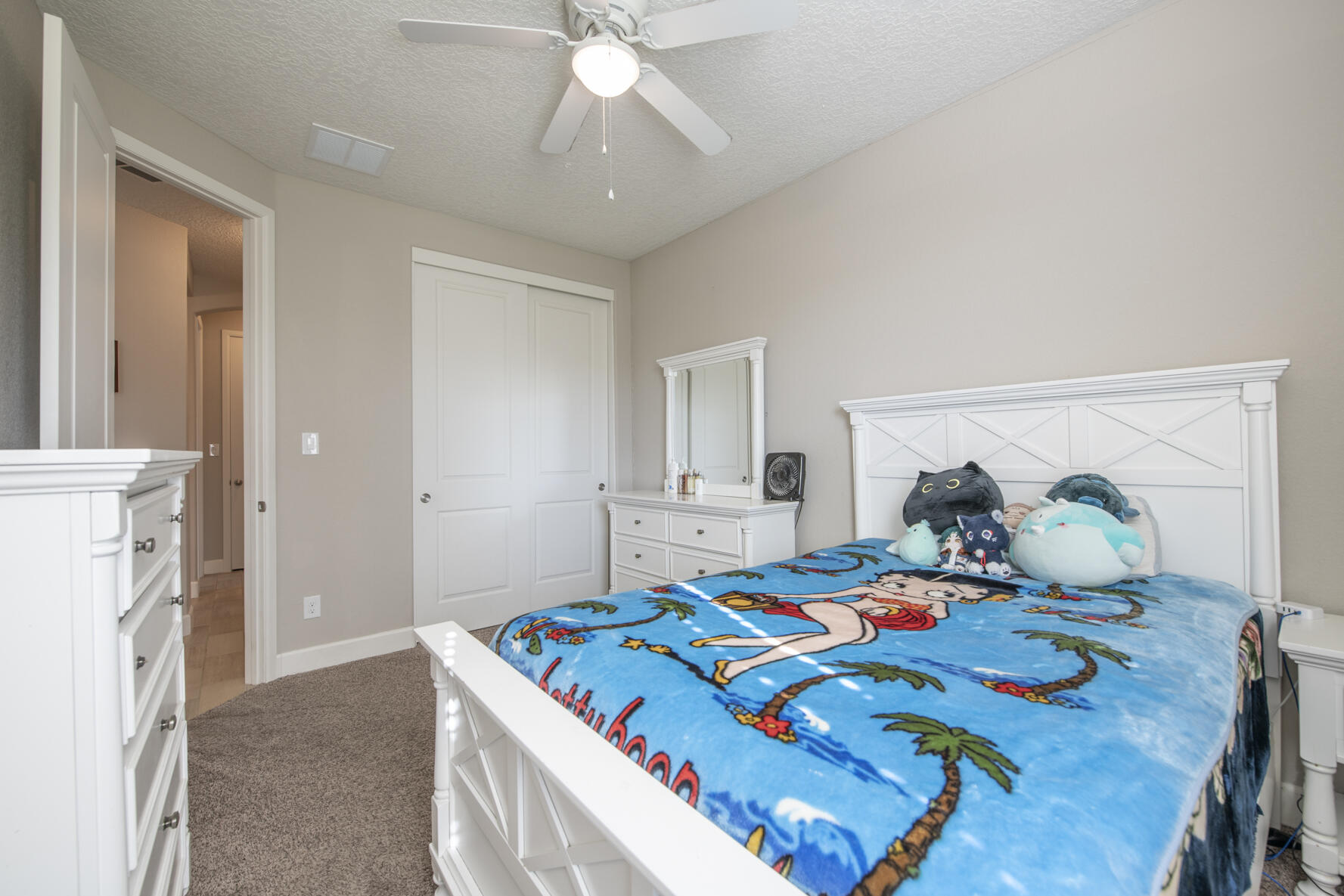 1724 Roble Drive