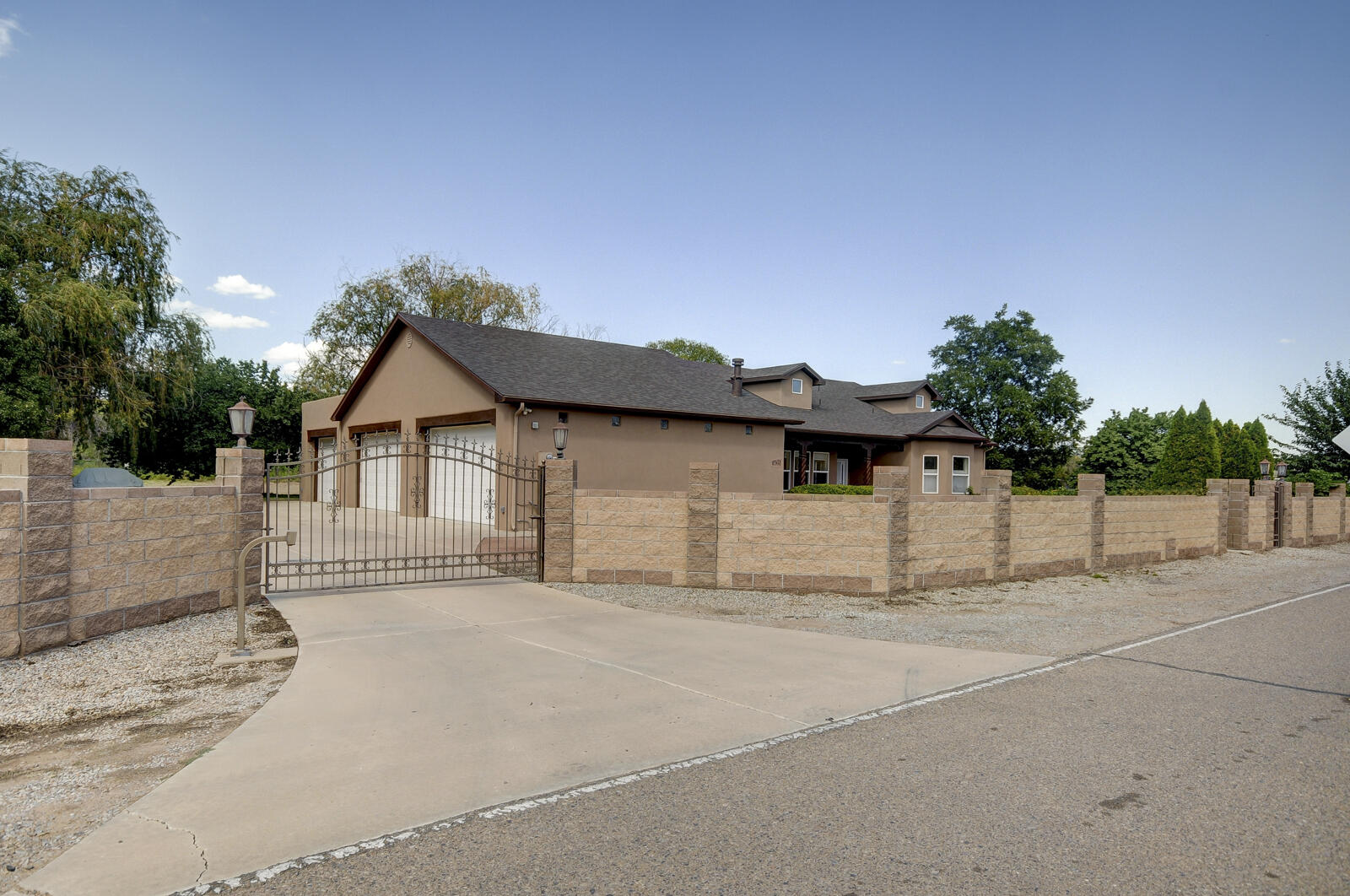 1439 TIERRA VERDE Place SW