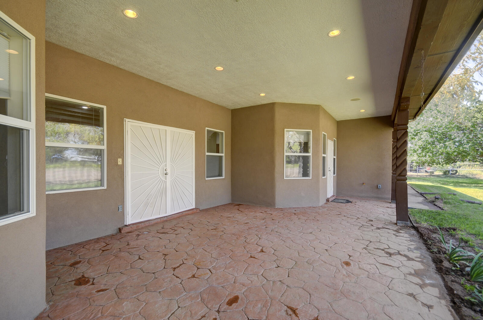 1439 TIERRA VERDE Place SW