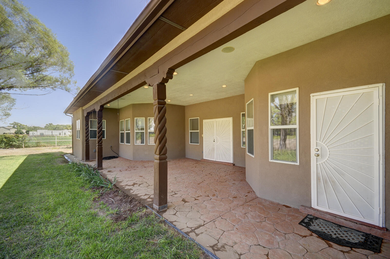 1439 TIERRA VERDE Place SW