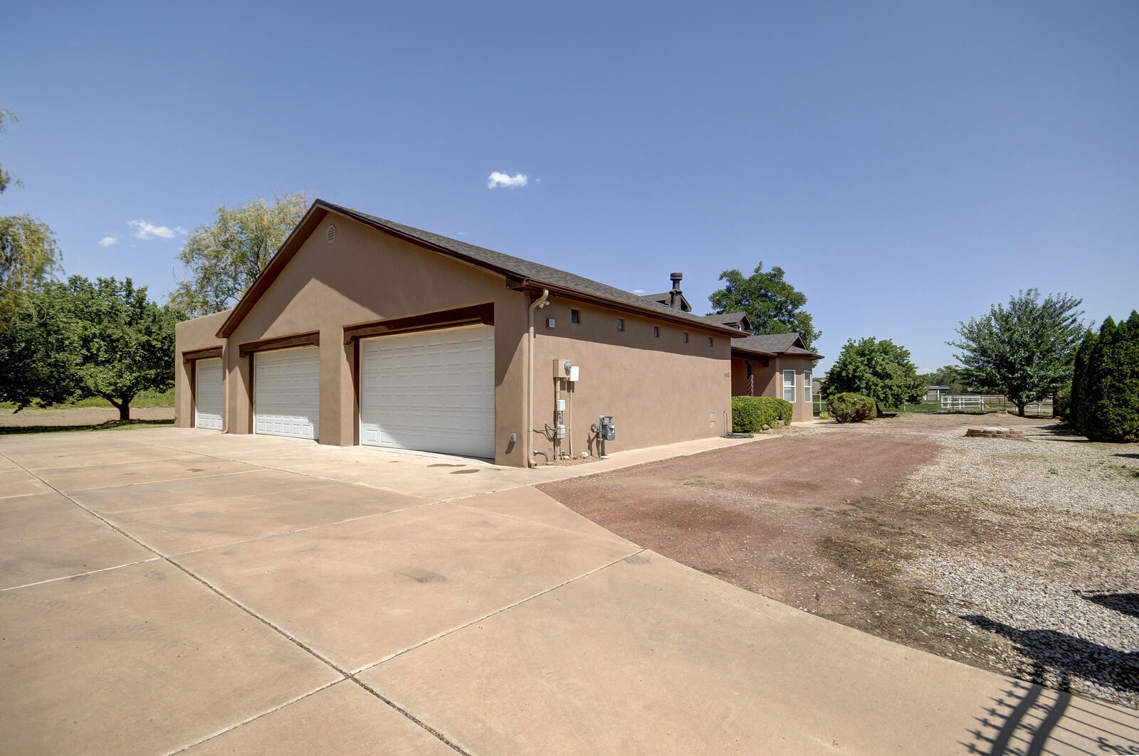 1439 TIERRA VERDE Place SW