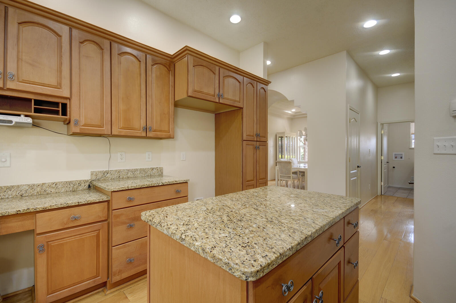 1439 TIERRA VERDE Place SW