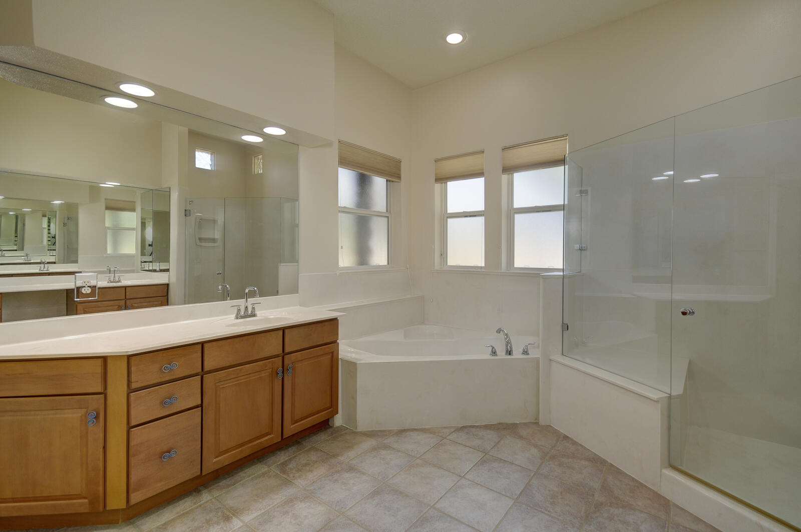 1439 TIERRA VERDE Place SW