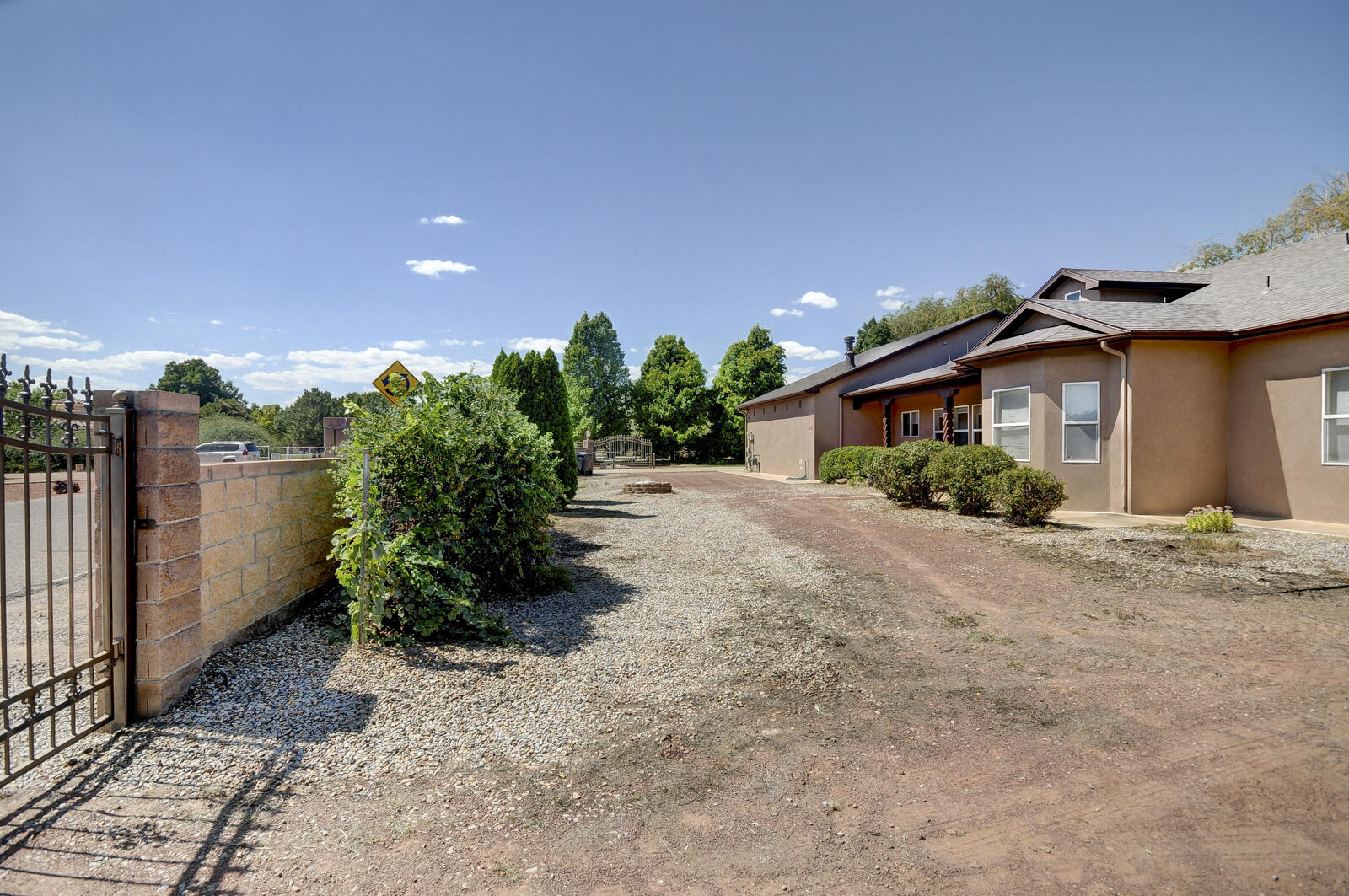 1439 TIERRA VERDE Place SW