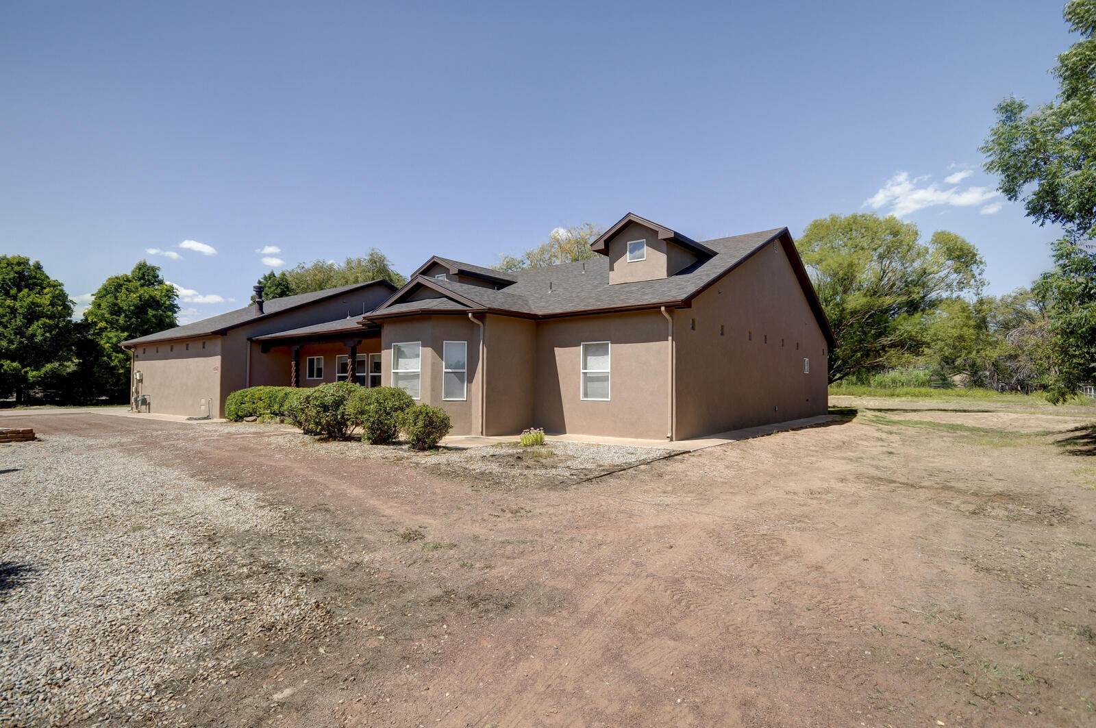 1439 TIERRA VERDE Place SW