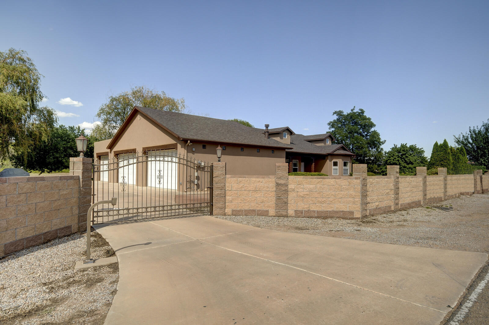 1439 TIERRA VERDE Place SW