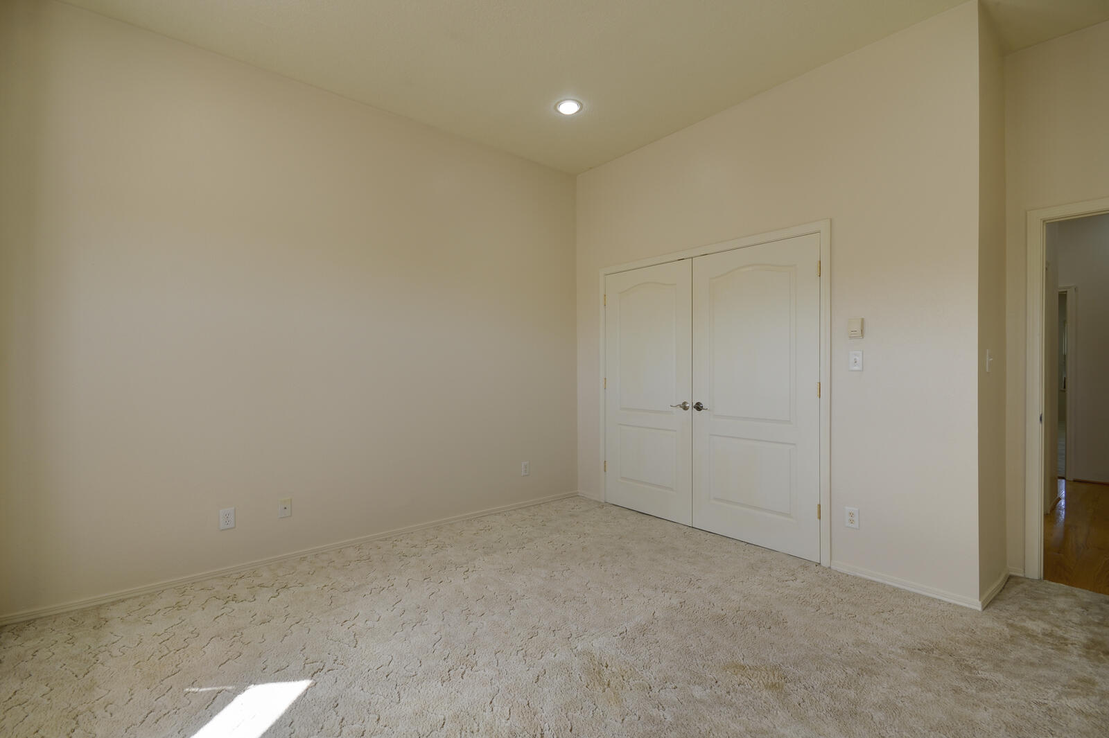 1439 TIERRA VERDE Place SW