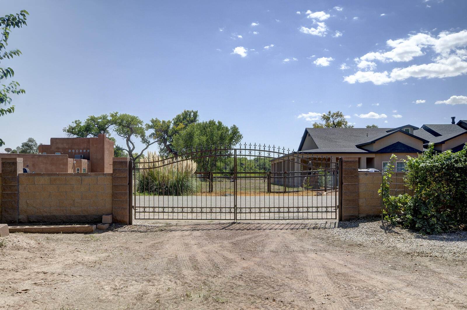 1439 TIERRA VERDE Place SW