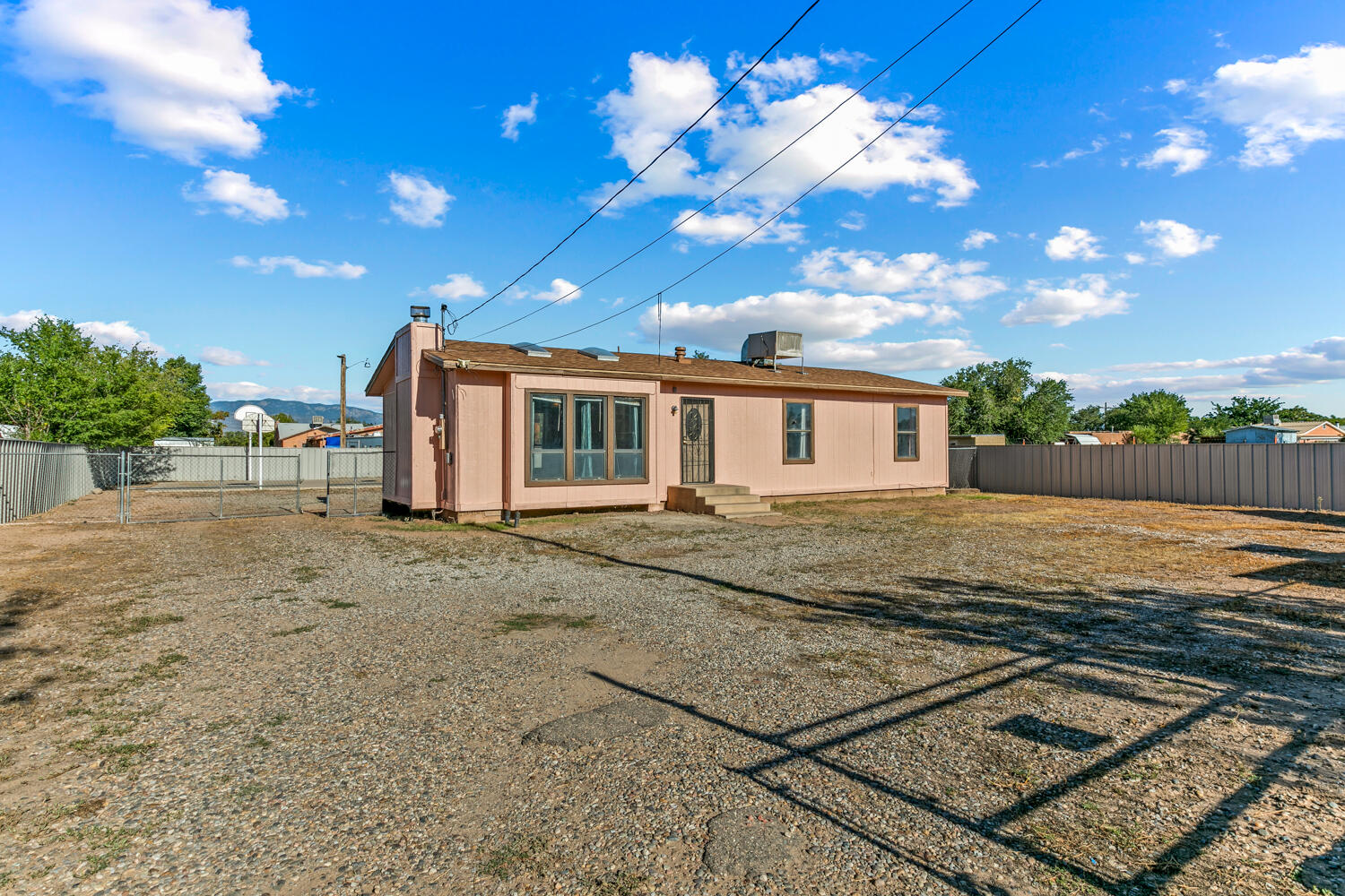 2440 Serna Road NW