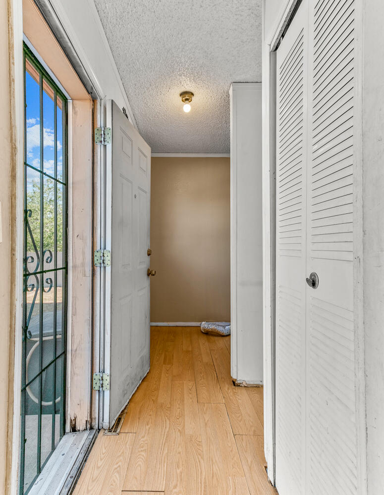 2440 Serna Road NW