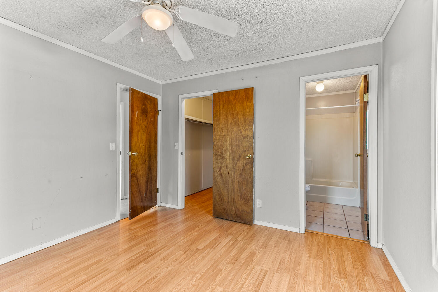 2440 Serna Road NW