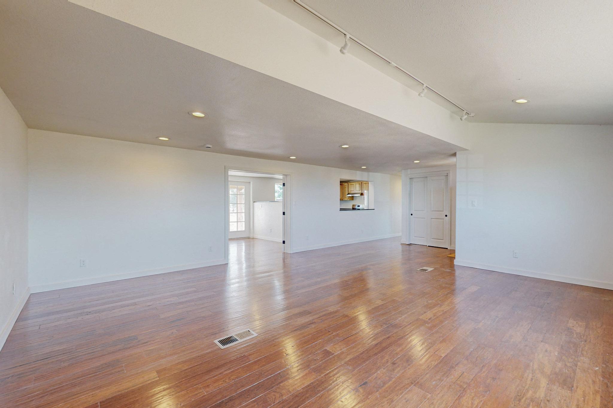 39 Sportsman Drive