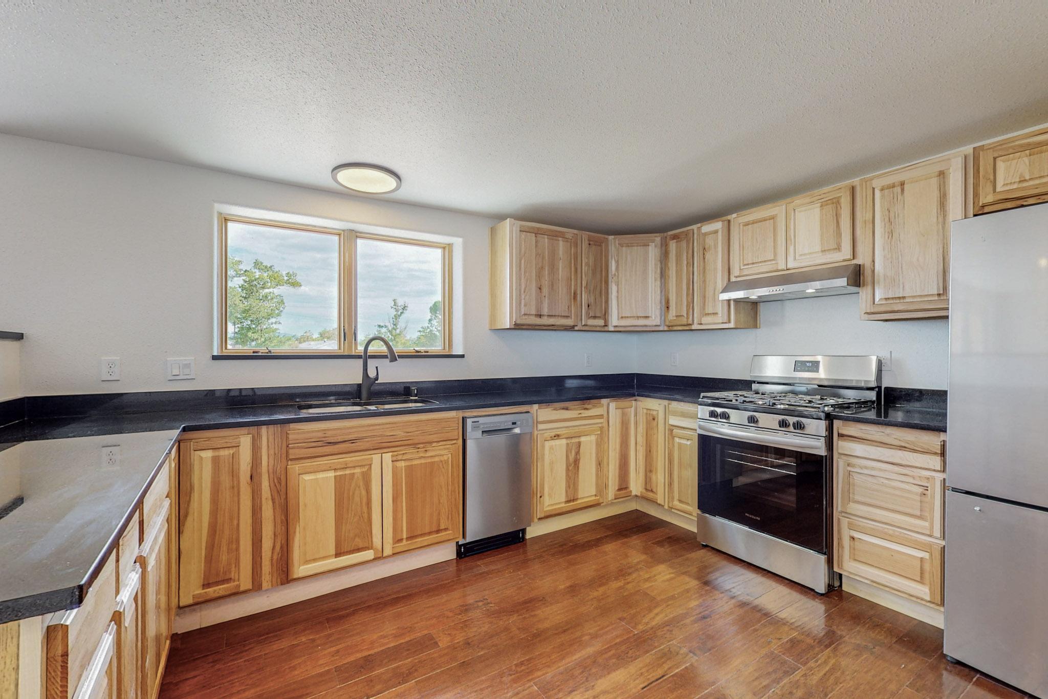 39 Sportsman Drive