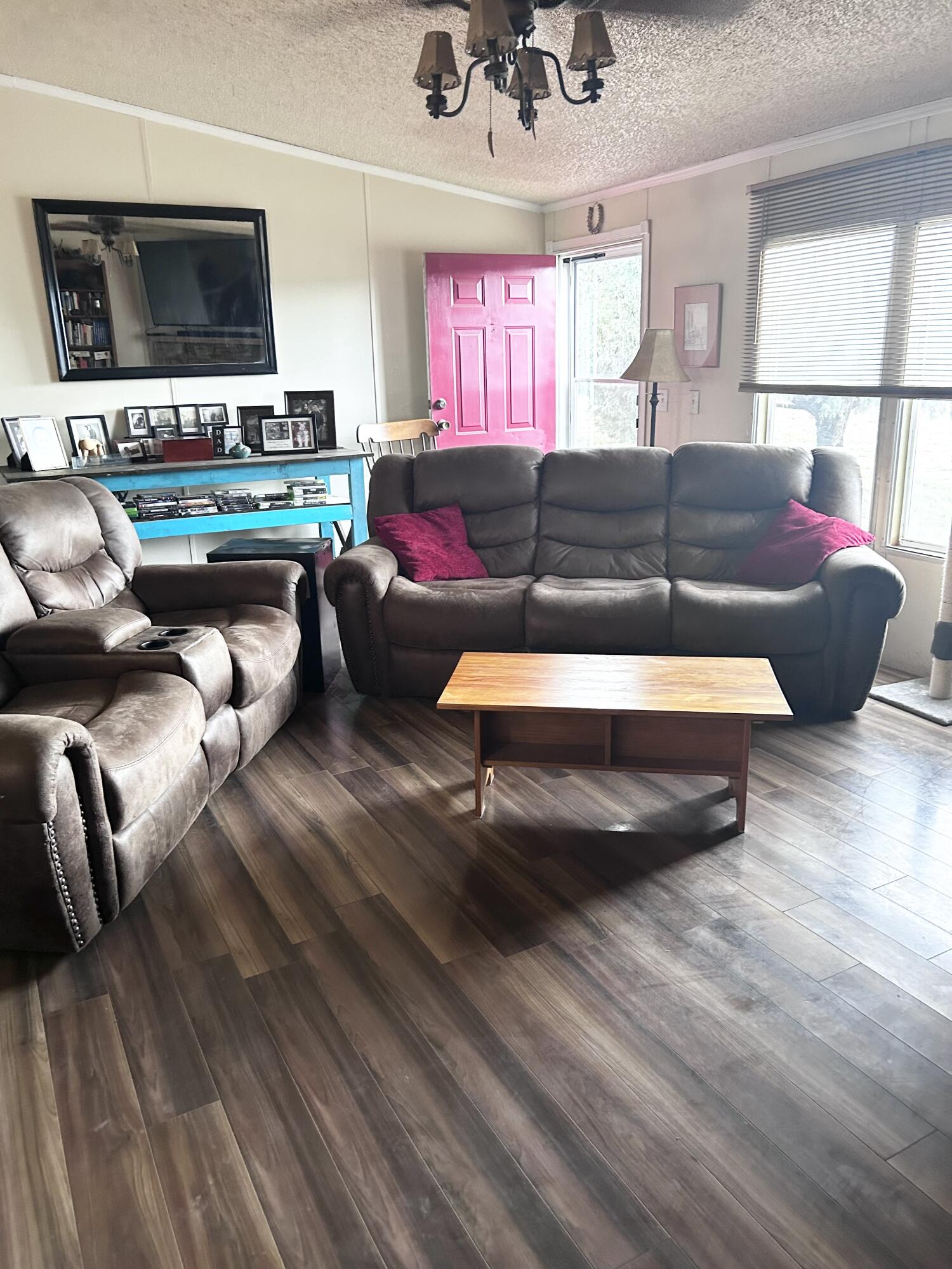 82 Holli Loop