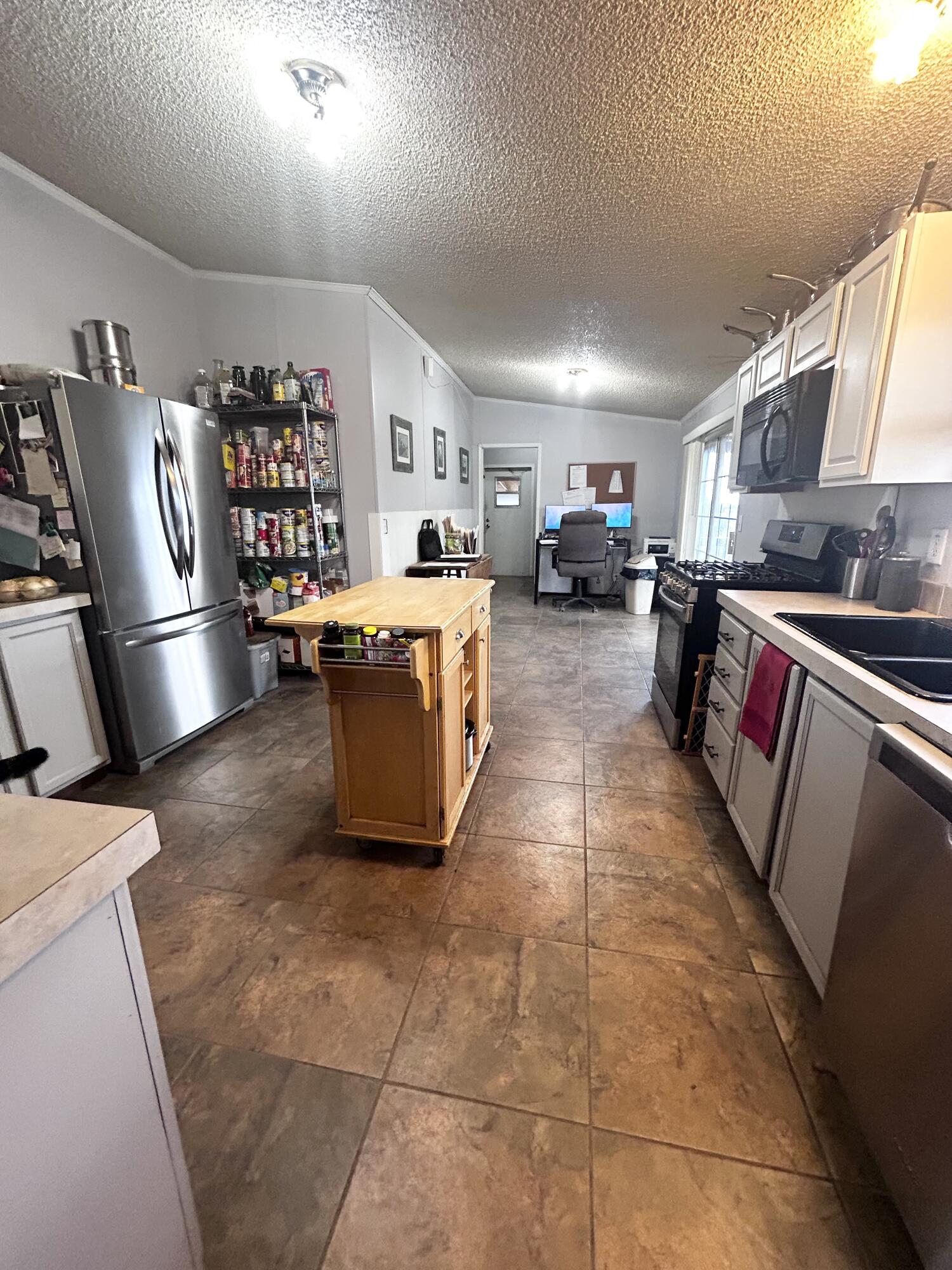 82 Holli Loop