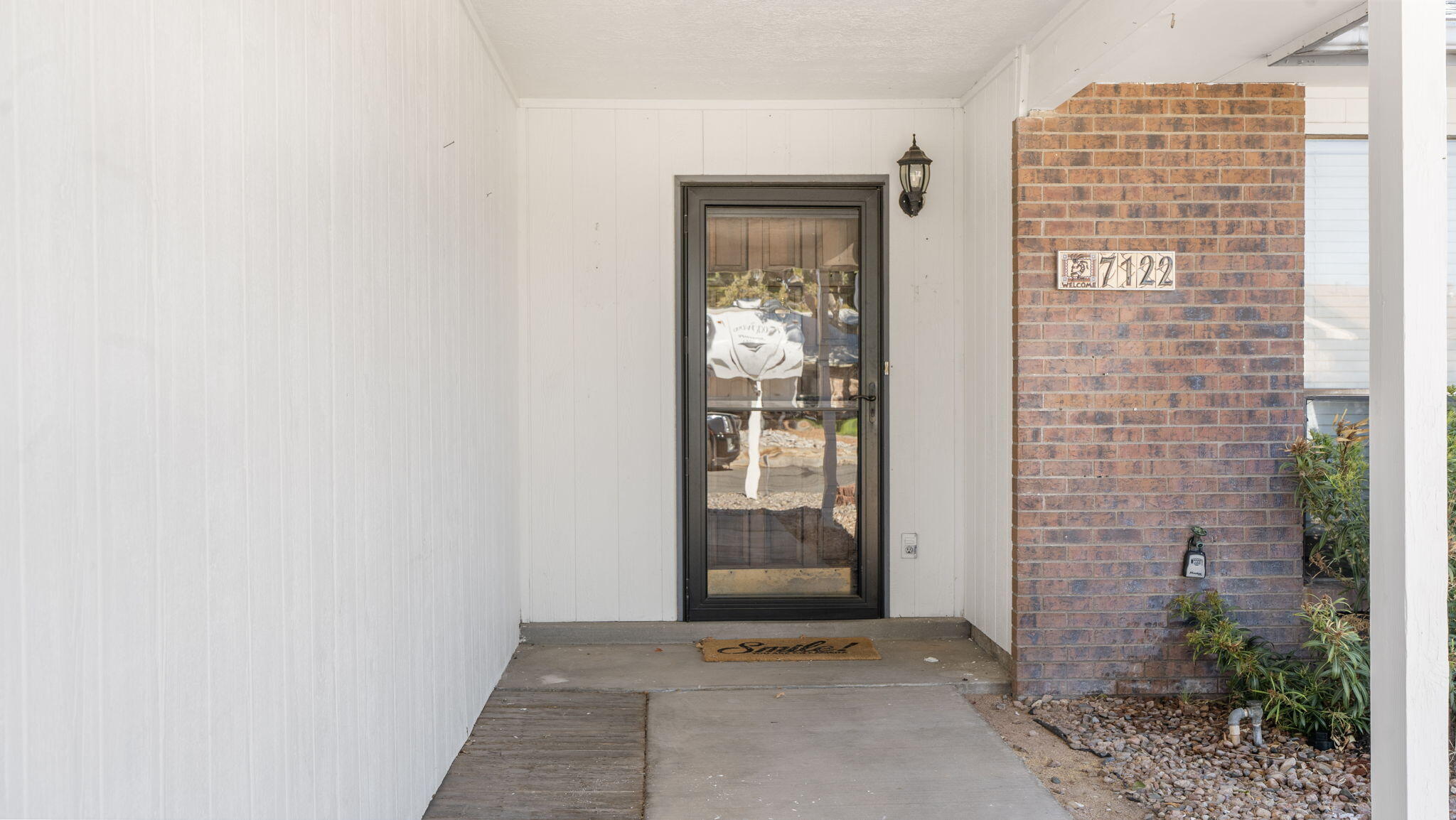 7122 Capitol Drive NE