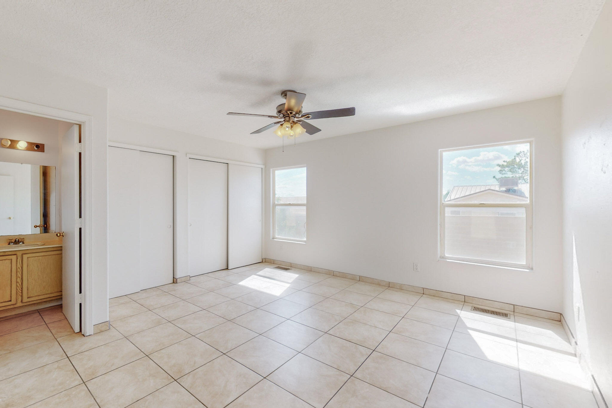 1325 Ojo Sarco Street SW